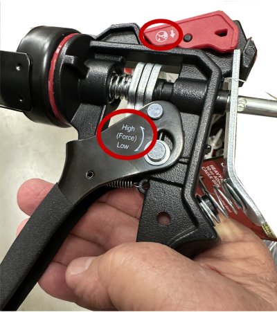 SPLAT Verb caulking gun instructions